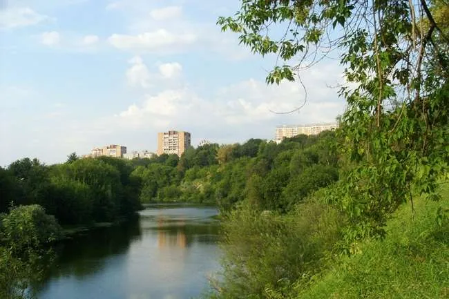30 крупных рек Москвы - список названий и фотографии
