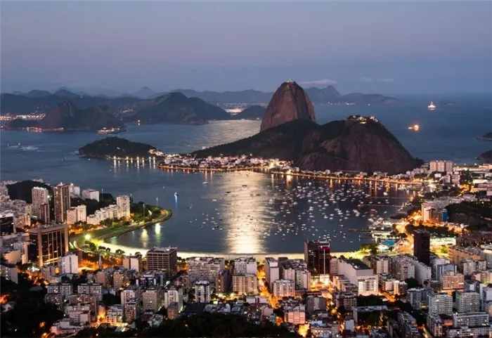 Рио-де-Жанейро - крупный бразильский город