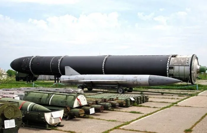 Немецкая ракета FAU-2.