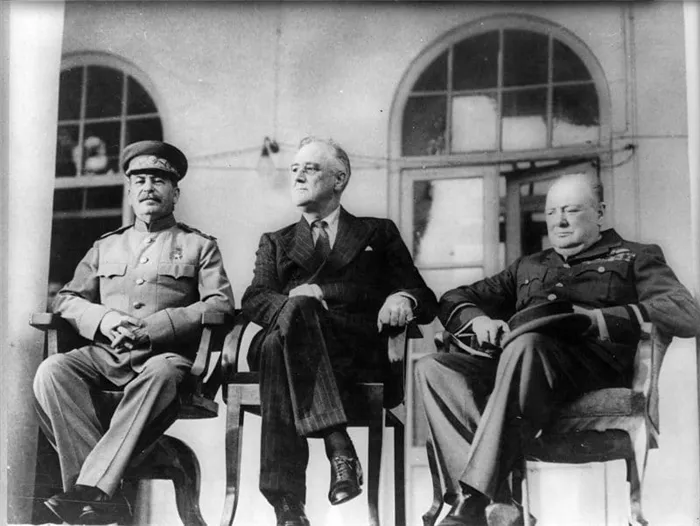 Сталин Рузвельт и Черчилль