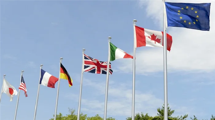 Президент Франции д'Эстен признан создателем G7