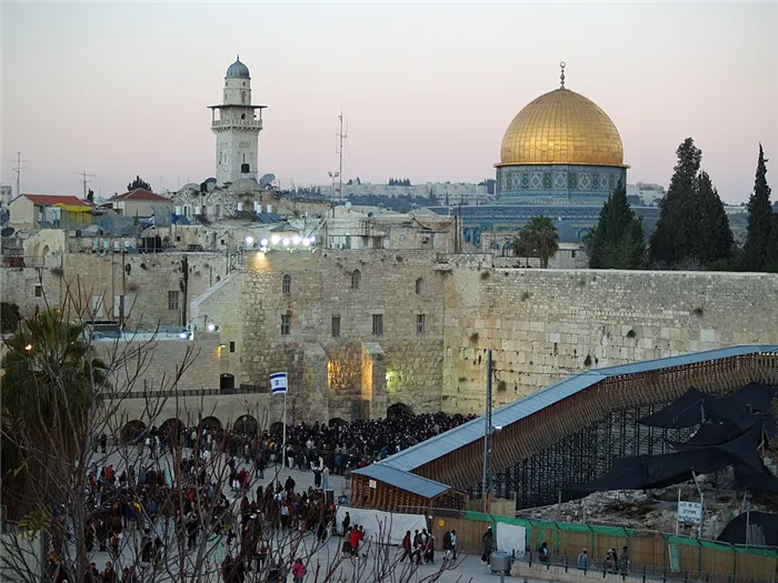 Стена Слез и Храмовая гора, Иерусалим, столица государства Израиль. Кроме того, Израиль является домом для исламской Святая Святых