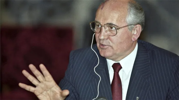 Горбачев в советской власти
