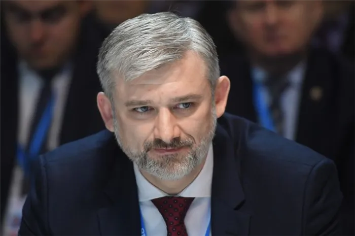 Бывший первый заместитель министра Евгений Дитрих стал министром транспорта. Максим Соколов был заменен.