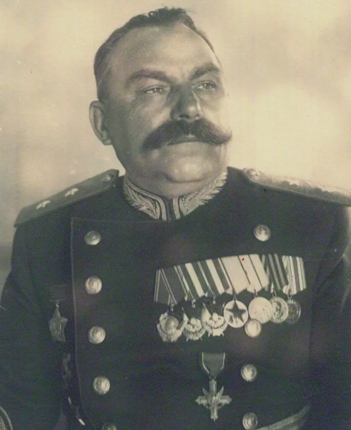 Лейтенант Василий Баданов.