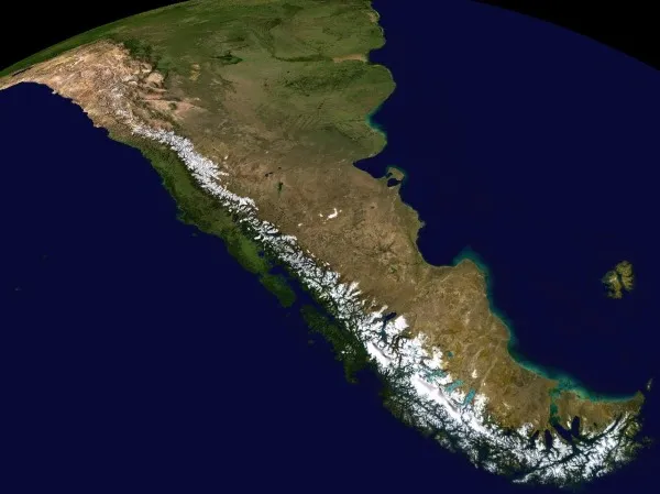 Анды - самая высокая гора на Американском континенте. Где можно увидеть карты и достопримечательности