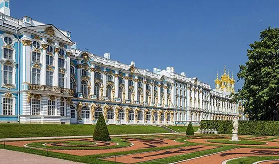 Екатерининский дворец в стиле барокко в Елизаветграде