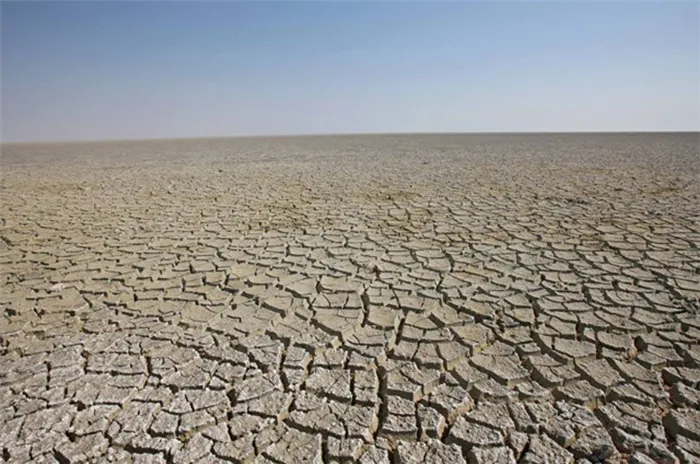 Соленые болота на Этне в засушливые периоды.