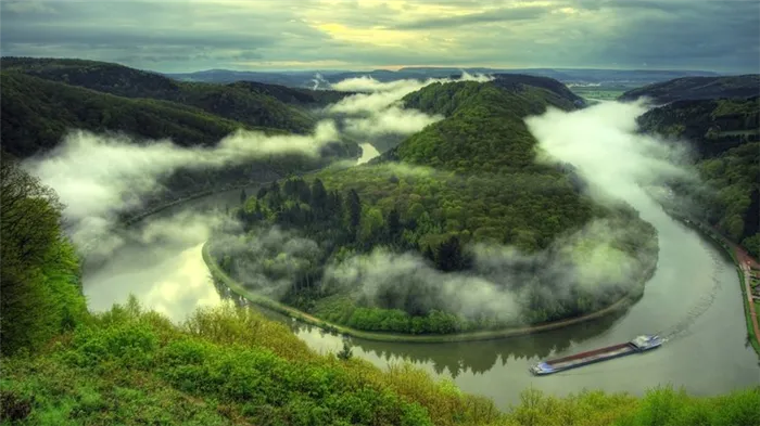 Что представляет собой знаменитая река Амазонка?