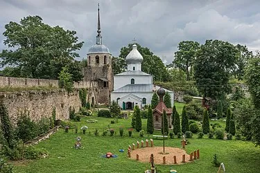 Церковь Святого Николая в Полуховской крепости.