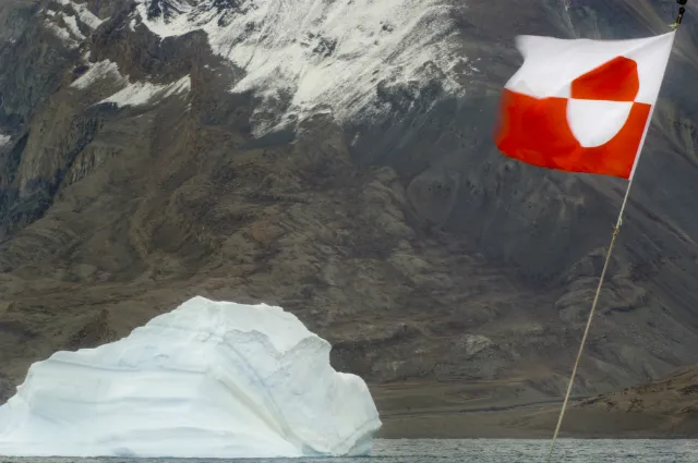 Флаг Гренландии.