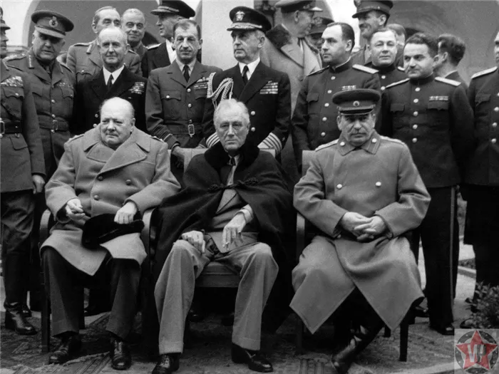 Сталин, Черчилль и Рузвельт на Ялтинской конференции, 1945 год.