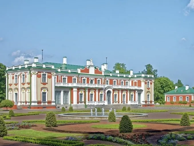 Дворец Кадриорг под Таллином