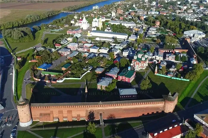 Самые известные кремли (крепости) России