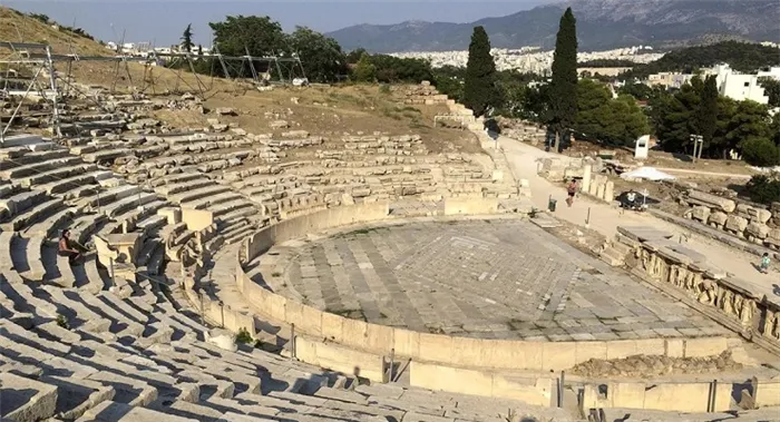 Классический театр близ Акрополя