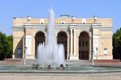 Театр Алишера Навои в Ташкенте, Узбекистан