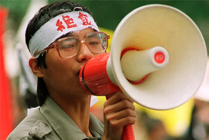 Ван Дань, один из лидеров студенческого протеста