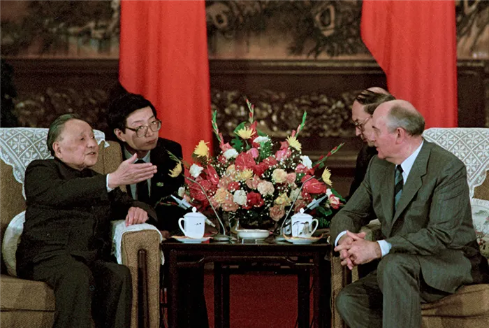 Переговоры Горбачева и Дэн Сяопина в Пекине. Май 1989