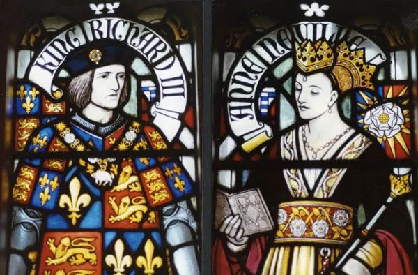 Король Ричард III и королева Анна на витражах Кардиффского замка