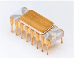 Микропроцессор Intel 4004 (1971 г.)