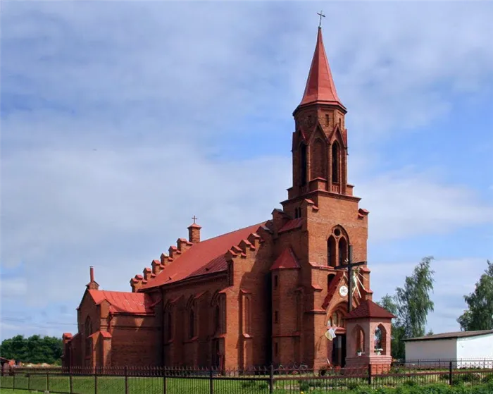 Костел святых Петра и Павла в Логишине