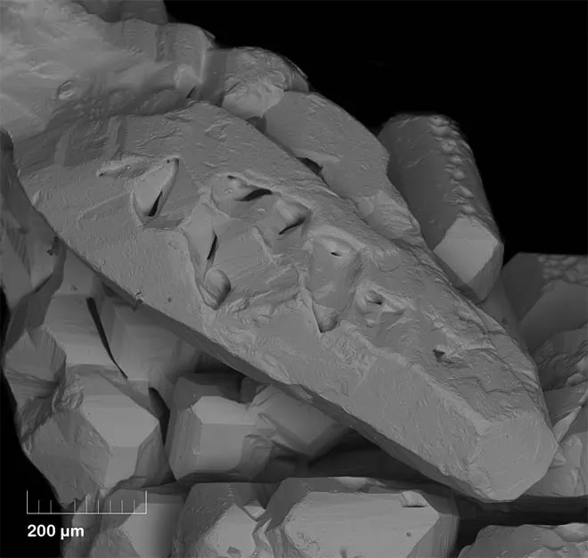 РЭМ изображение кристаллов ванадия
