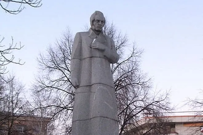 Памятник Алексею Кольцову в Воронеже