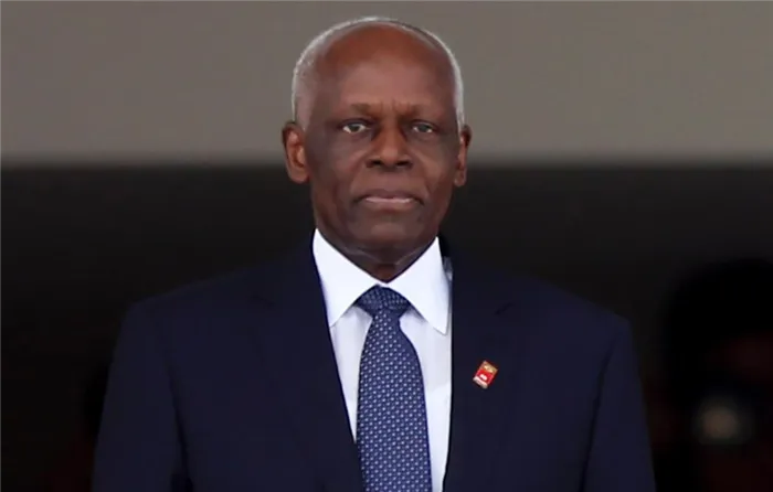 Биография экс-президента Республики Ангола Жозе Эдуарду душ Сантуша