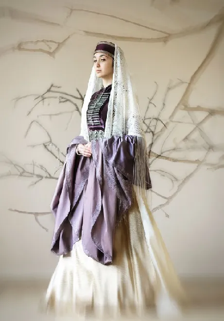 Абазинский женский национальный костюм