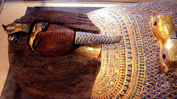 Самый загадочный саркофаг из Долины царей.
