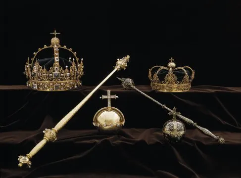Charles IX's and Queen Christina's funeral regalia once stolen and then found in a rubbish bin5678