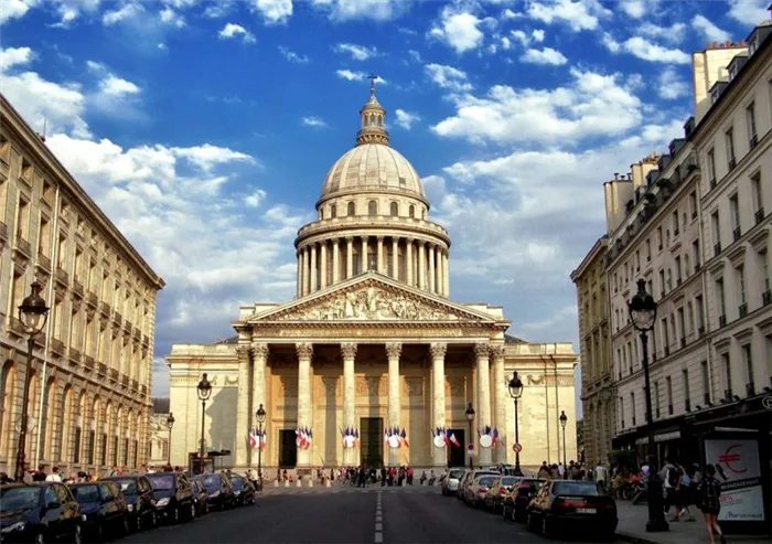 Париж Пантеон