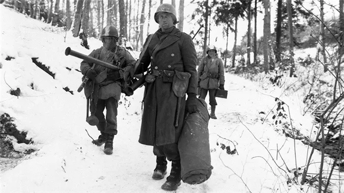 «Красная армия спасла десятки тысяч жизней»: какую роль сыграл СССР в Арденнской операции