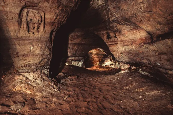 Пещера Штаны