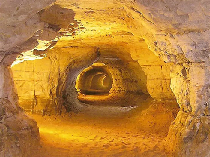 Пещера Левобережная