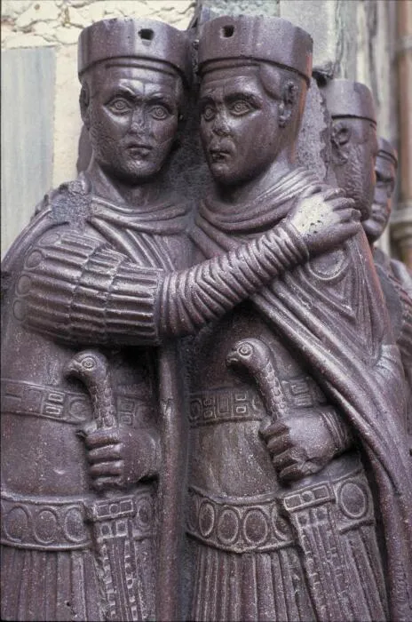 Порфировая статуя тетрархов Диоклетиана и Максимиана. \ Фото: quod.lib.umich.edu.
