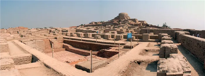 Раскопки Мохенджо-Даро в Индии