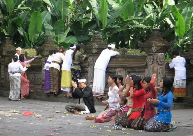 Индуизм - основная религия на Бали