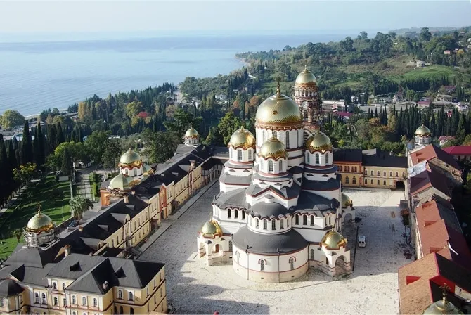 Новоафонский-монастырь-New-Athos-Monastery-Abkhazia-7884