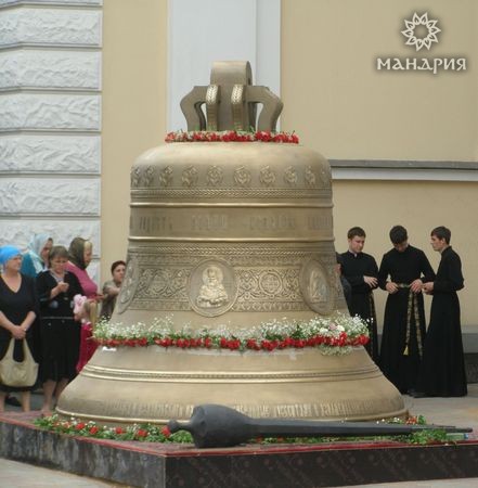 Колокол Спасо-Преображенского Собора - самый большой в Украине