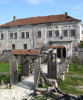 Золочевский замок-крепость